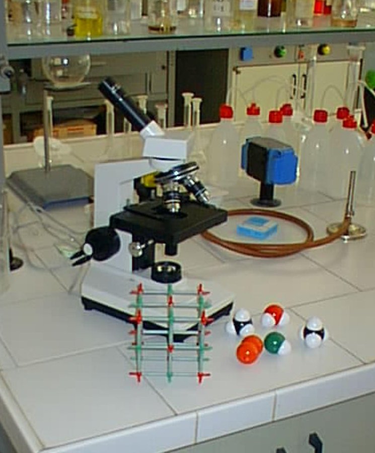 foto laboratorio chimica